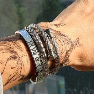 2/$35 💗3 Piece Royal Roman Bracelets Bangles Adjustable Silver